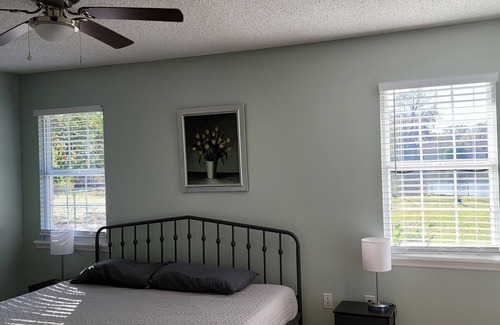 Kingsland House | Modern 3 bdrm home with a great view of a pond