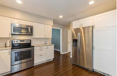 Des Moines House | Modern 3-Bed,2-Bath Retreat