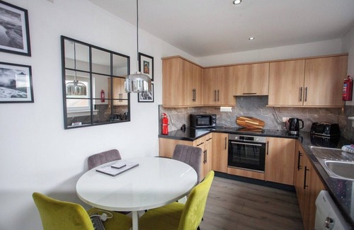 Balloch Apartment | Modern 3 Bed Flat Balloch