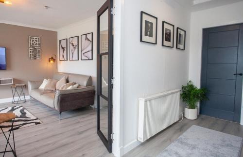 Balloch Apartment | Modern 3 Bed Flat Balloch