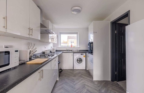 Cramlington House | Modern 3 Bed House-Free Parking