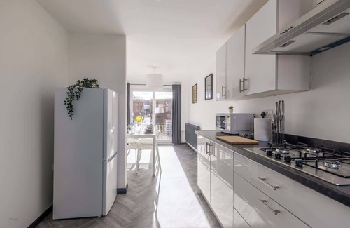 Cramlington House | Modern 3 Bed House-Free Parking