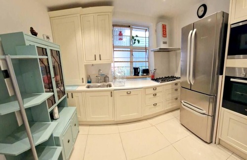 Surrey Docks House | Modern 3-Bed House in Surrey Quays