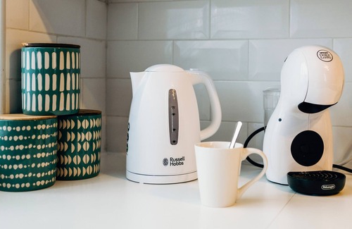 Warmsworth House | Modern 3 bed minutes from the A1