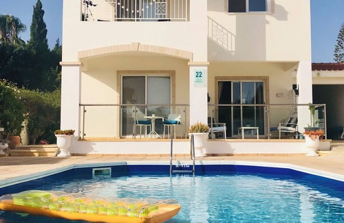 Pegeia Villa | Modern 3 bed villa + private pool Fantastic location, 4 minutes’ walk to Beach.