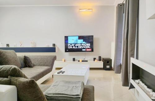 Useldange Apartment | Modern 3 Bedroom Apartment near Useldange Castle