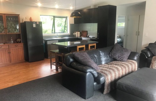 Waitaria Bay House | Modern 3 bedroom bach in Kenepuru Sound