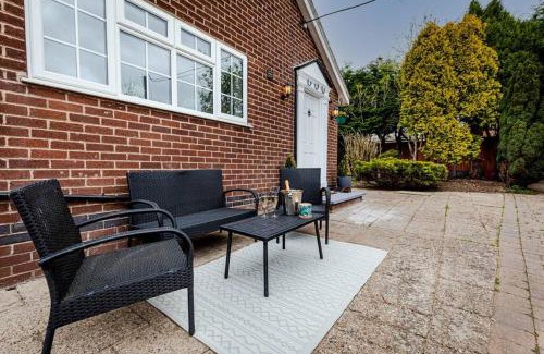 Newbold Coleorton Apartment | Modern 3 Bedroom Bungalow with Style & Comfort in Leicestershire