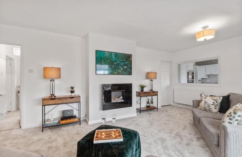 Newbold Coleorton Apartment | Modern 3 Bedroom Bungalow with Style & Comfort in Leicestershire