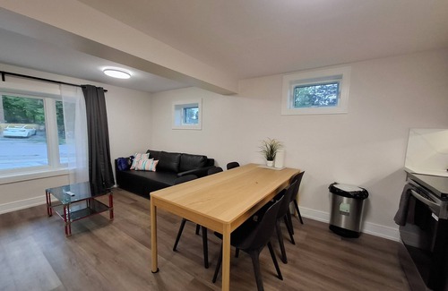 Newtonbrook House | Modern 3-Bedroom Escape + Free Parking