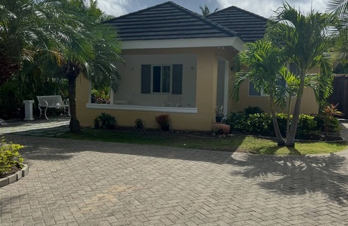 Priory House | Modern 3-bedroom house in a gated community, free WiFi in beautiful St Ann's Bay