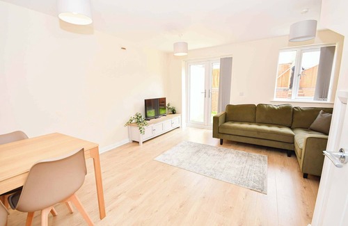 Crosby House | Modern 3 Bedroom House in Kirkdale Liverpool