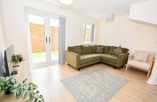 Crosby House | Modern 3 Bedroom House in Kirkdale Liverpool