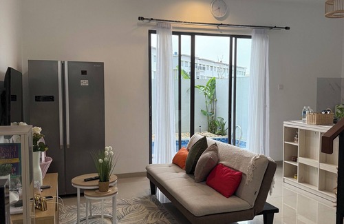 Batam Villa | Modern 3 Bedroom Villa with Private Pool