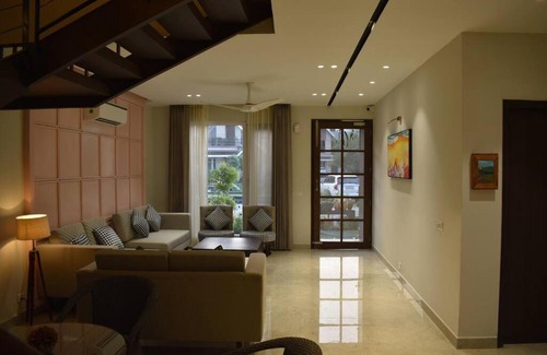 Jalandhar Villa | Modern 3-bedroom luxury villa in nature's lap