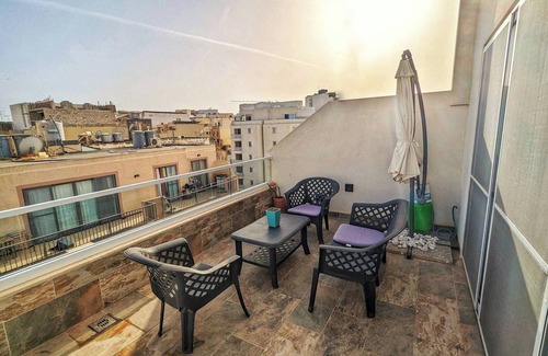 Msida Apartment | Modern 3 bedroom penthouse with Rooftop views