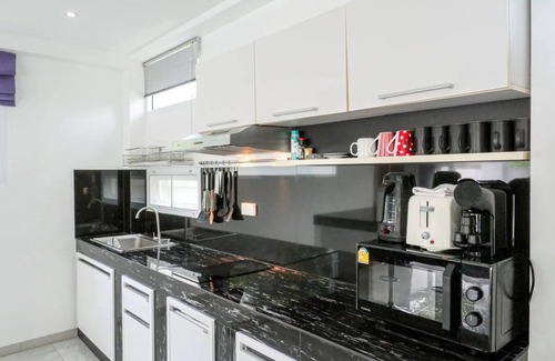 Maret Villa | Modern 3-bedroom villa in Koh Samui with private pool, WiFi, and parking, near Lamai Beach