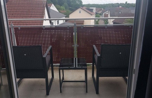 Donaustauf Apartment | Modern 3-room apartment with a view of Regensburg