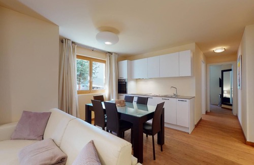Madulain Apartment | Modern 3½-room apartment on the ground floor, approx.