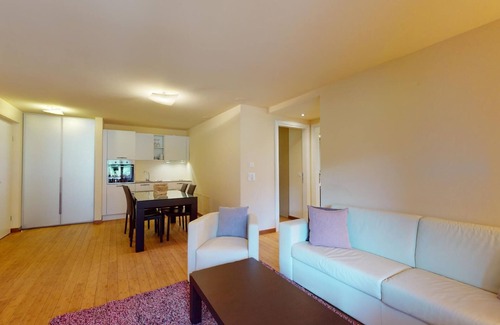 Madulain Apartment | Modern 3½ room flat on the ground floor, approx.