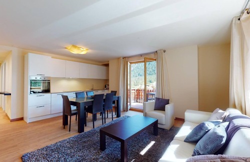 Madulain Apartment | Modern 3½ room flat on the ground floor, approx.