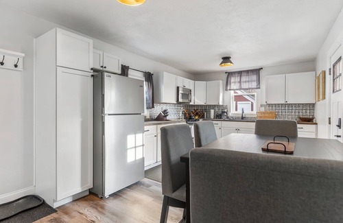 Lansing House | Modern 3BDRM Near Downtown & MSU w/Game Room