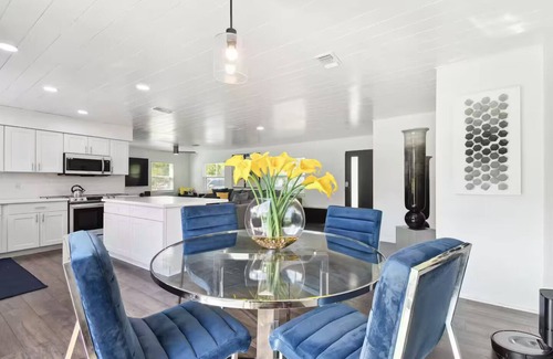 Wesley Chapel South House | Modern 3bed, 2bath House in Wesley Chapel, with EV Charging Outlet, AC, & WiFi.