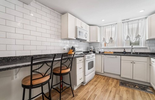 Margate City House | Modern 3BR 2 blocks to beach -Central AC & Parking