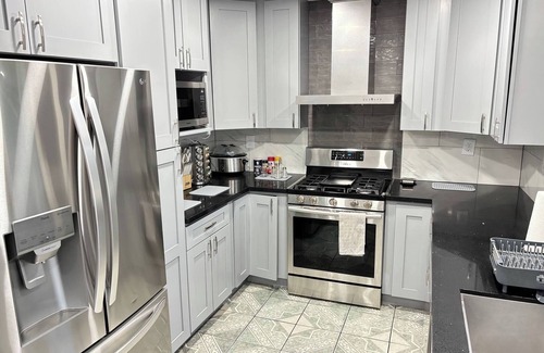 Moreno Valley House | Modern 3BR 2-Story Retreat | Near RUHS + March ARB