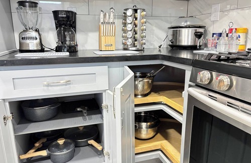 Moreno Valley House | Modern 3BR 2-Story Retreat | Near RUHS + March ARB