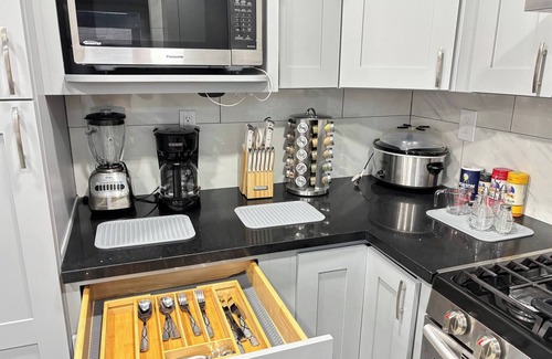 Moreno Valley House | Modern 3BR 2-Story Retreat | Near RUHS + March ARB