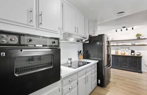 Hemet House | Modern 3BR/2BA | Game Lounge & Outdoor Games