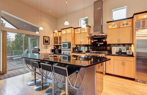 Breckenridge Heights House | Modern 3Br + Den Home in Breck!- Moonstone Modern