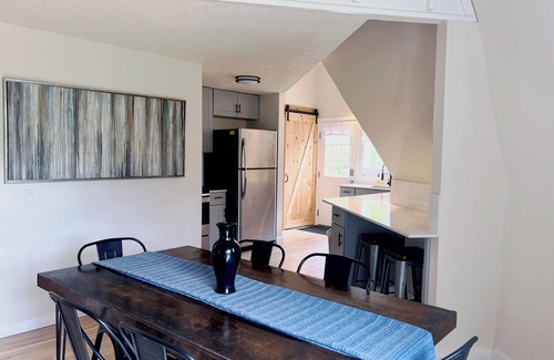 Eatonville Apartment | Modern 3BR Dome away from Home w/Hot Tub, Fire Pit ~ 22 mi to Mt. Rainier