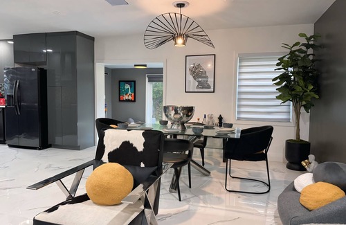 Buena Vista House | Modern 3BR Home Near Wynwood & Design District