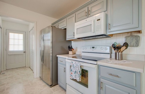 Spring Hill House | Modern 3BR Home with Office/Family & Remote-Work Friendly/Quiet Neighborhood
