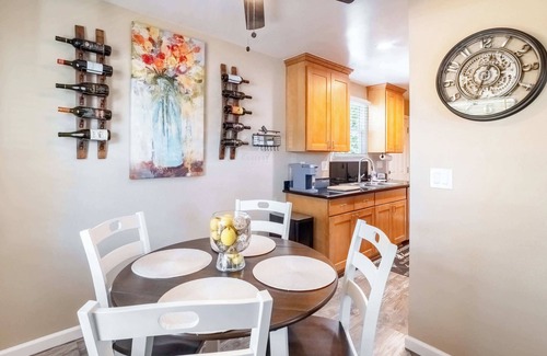 Santa Clara House | Modern 3BR in Silicon Valley - BBQ & Netflix