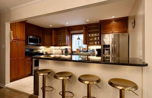 Kearny Apartment | Modern 3BR Suburb Retreat Near EWR Airport Just 10 Min to Newark & 25 Min to NYC