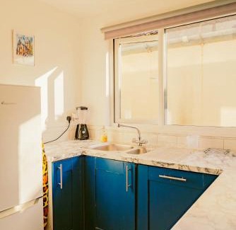 Adamsdown Apartment | Modern 4 Bed Apartment - Cardiff City Centre - Free Parking