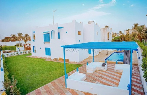 Al Fayoum Villa | Modern 4 bedrooms Villa with private pool & garden In Tunis village