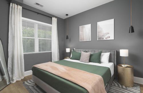 Cleveland Park Apartment | Modern 4 Bed Space in Walkable Area -3 Miles to Downtown