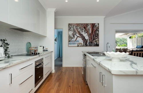 Milton House | Modern 4 Bedroom Family Home Perfect for Getaways