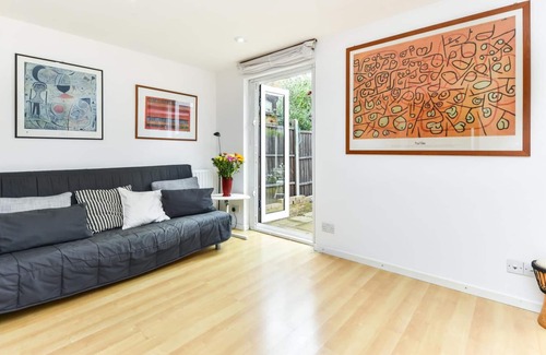 Rotherhithe Apartment | Modern 4 bedroom Terraced House by the Thames!