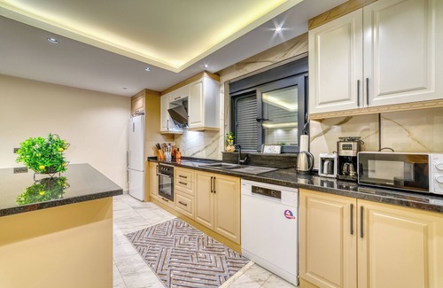 Alanya Villa | Modern 4-bedroom villa Private pool - 10 min from Kleopatra beach