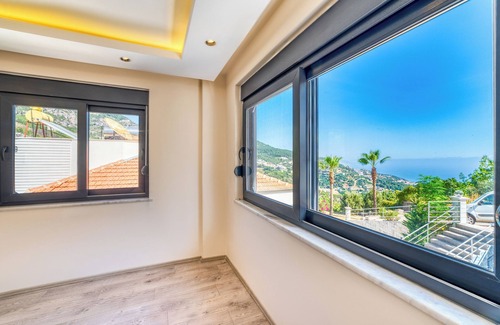 Alanya Villa | Modern 4-bedroom villa Private pool - 10 min from Kleopatra beach