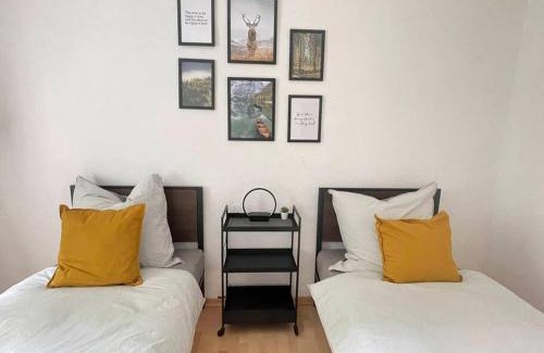 Floha Apartment | Modern 4 Zi Rooms Netflix, Wifi, Parken CasaLuna85