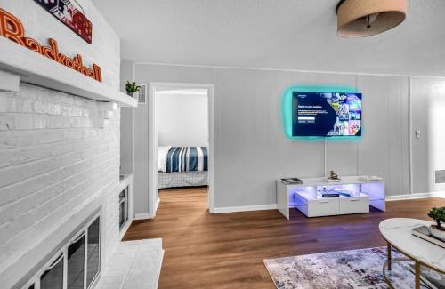 Decatur House | Modern 4bedrooms Home Near Lake Decatur