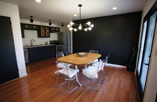 Greencastle House | Modern 4BR Home on Golf Course + Sauna Close to Campus, Dining & Entertainment