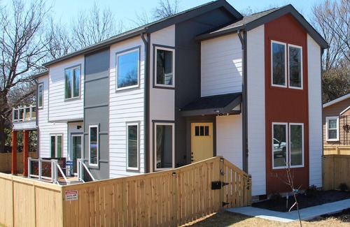 Charlotte House | Modern 5 Bdrm Uptown CLT Home- Great for Large Groups!