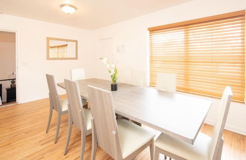 Miami Shores House | Modern 5 Bedroom Miami Home 15 Min to the Beach